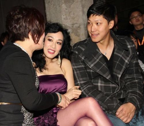 钟丽缇资料简历_钟丽缇是谁?-第1张图片-