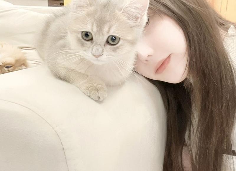 男生抱着女生睡会控制得住吗 男生抱着女生睡能忍住不进去吗