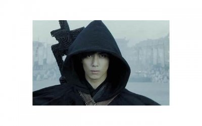 ​家庭暴力离婚的可以请求赔偿吗，法律依据是什么