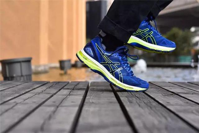 亚瑟士Kayano25、Nimbus和GT-2000，最经典的3个系列！-