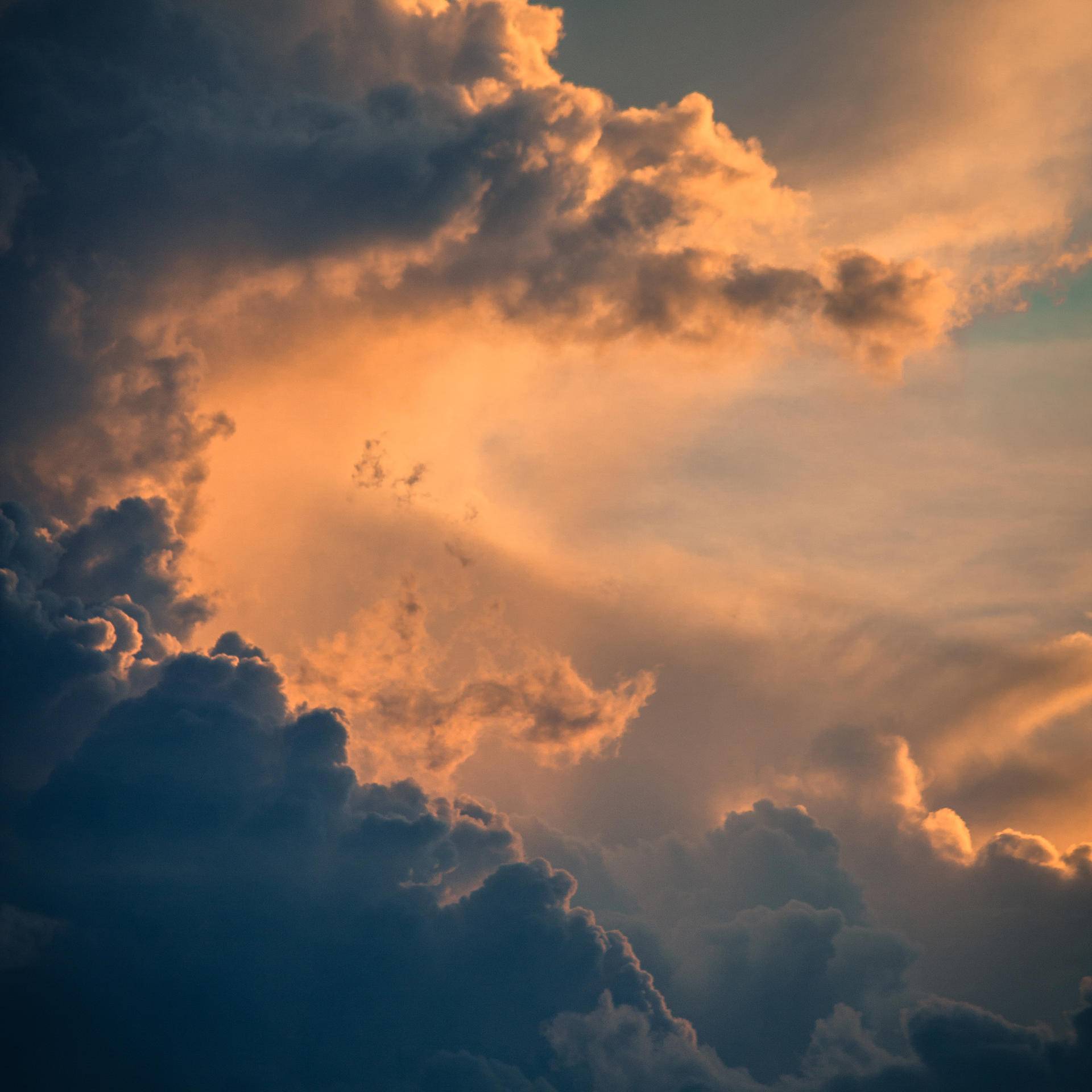 电闪雷鸣具有什么能量（闪电和雷鸣是怎么形成的原因）(图1)