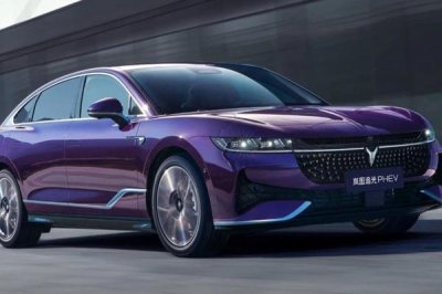 ​华为&岚图喜结连理，但问界不用「吃醋」