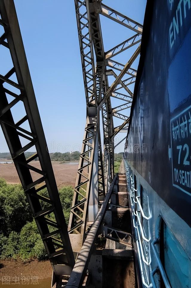 印度第一条高铁建设进展（印度展示基建实力）(3)