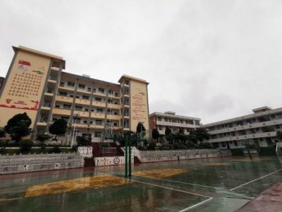 ​阅文集团助力云南学子圆“文学梦”