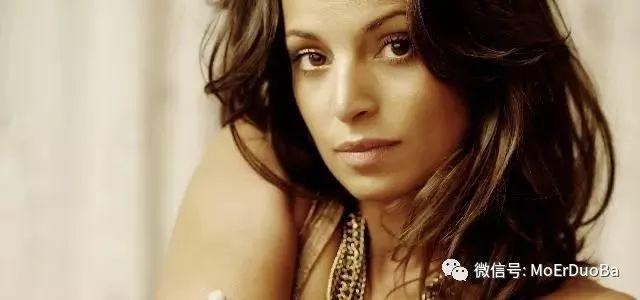 big big world歌词(《Big Big World》初听时年少)