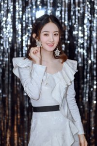 ​赵丽颖的历届经纪人，有他在时，颖宝的名气有了显著增长！