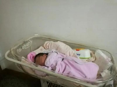 ​妻子出轨55岁老男人，被发现后不知悔改，怪丈夫满足不了自己