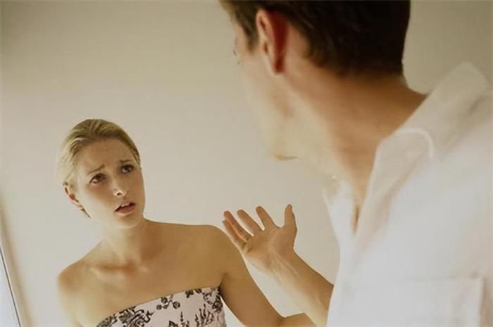 女朋友执意要分手怎么办（她非要分手怎么办）