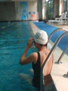 ​你不是不会游泳，是不会换气！学会这技巧可以轻松换气