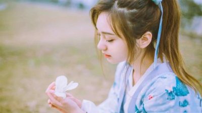 ​女生是喜欢情感小白，还是情感经历丰富的男人