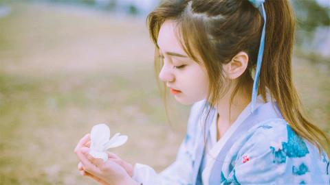 女生是喜欢情感小白，还是情感经历丰富的男人好