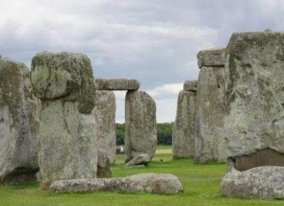 ​史前巨石阵发现神秘男童尸骸距今3500年