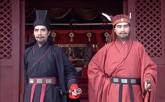 司马师为什么要连换三个老婆，还把第一个老婆给毒死了？