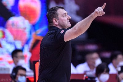 ​山西122-117福建，双方球员评分：一人满分，两人9分，三人崩盘