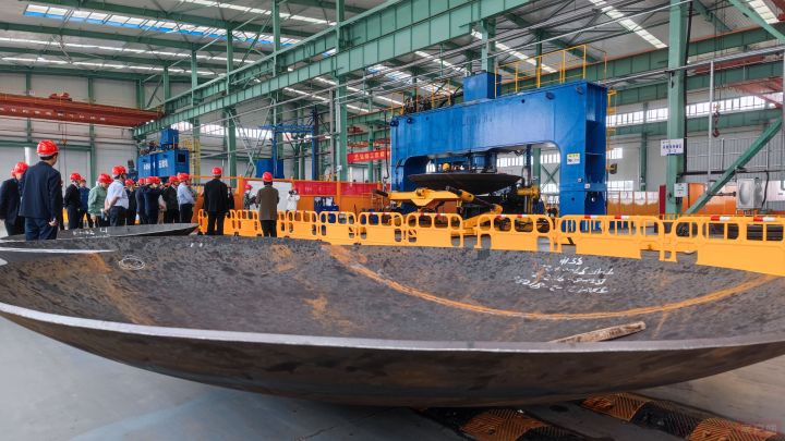 不锈钢封头生产厂家（封头之都新乡县 小小封头装备世界）