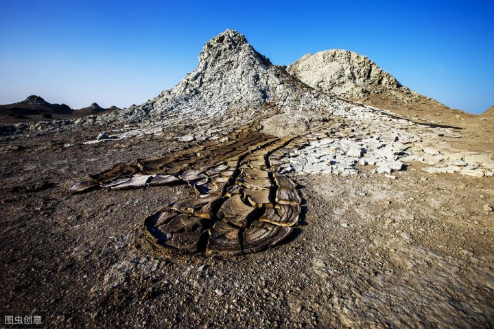 火山怎么形成（火山喷发的几个阶段文章解析）