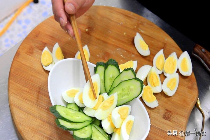 鸡蛋冷水煮10分钟熟了吗(一文读懂煮蛋的黄金时长)