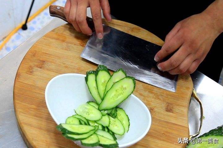 鸡蛋冷水煮10分钟熟了吗(一文读懂煮蛋的黄金时长)