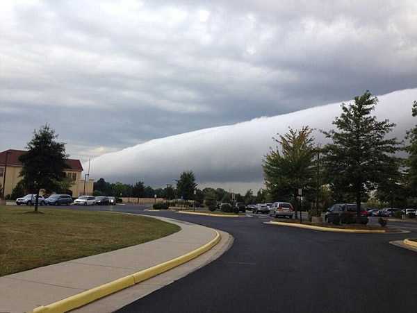 滚轴云是什么形状的（详解滚轴云形成的必要条件）