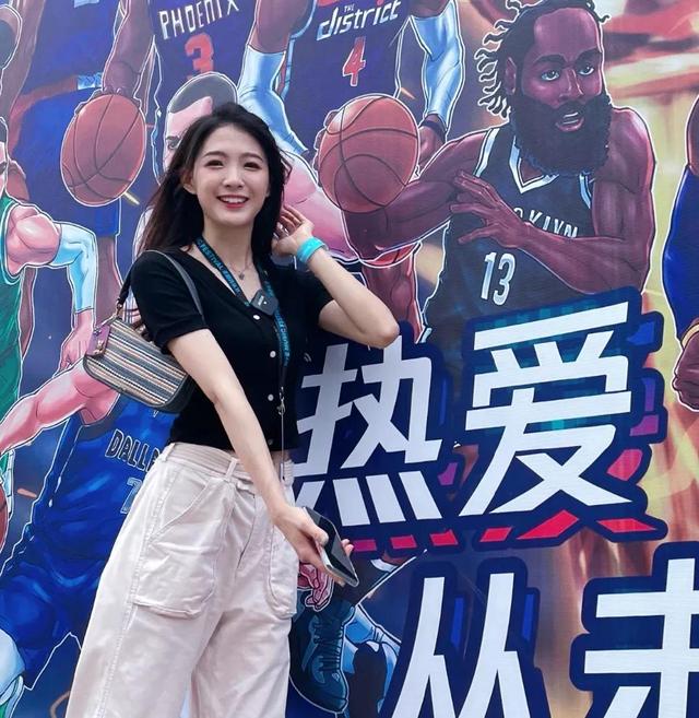 腾讯体育最美篮球美女（茶余饭后雪儿）(7)