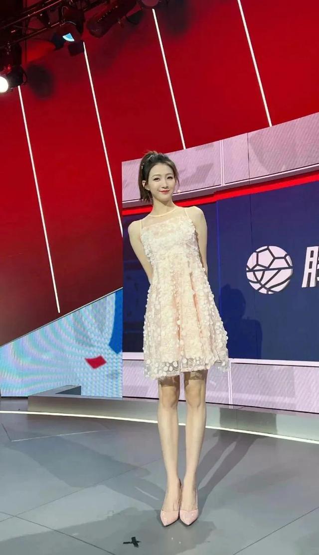 腾讯体育最美篮球美女（茶余饭后雪儿）(3)