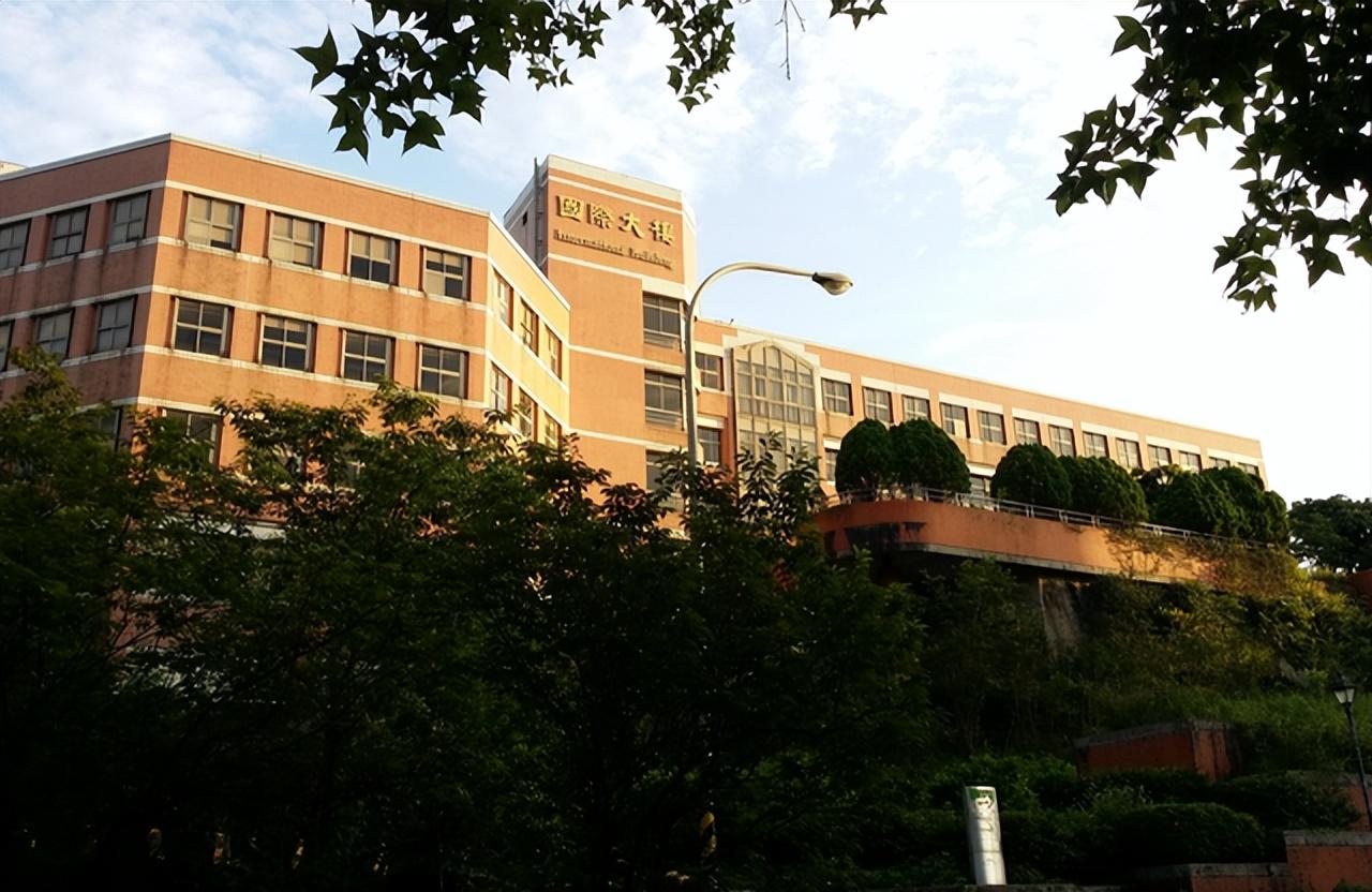 台湾地区大学排名一览表（台湾大学排名）