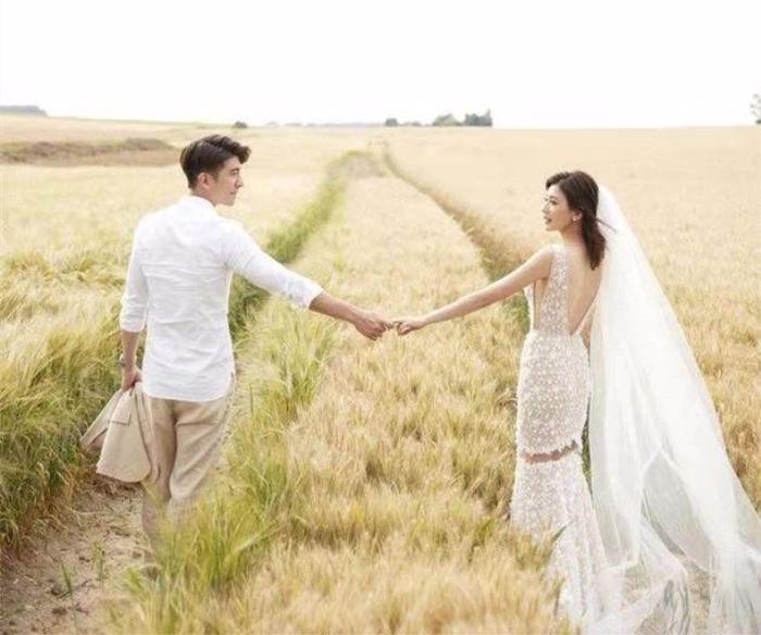 婚期将近,贾静雯晒婚纱照大秀恩爱,高圆圆夫妇也将出席婚礼