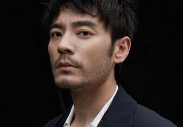 李光洁官宣结婚，小十岁太太是“欢乐颂”的她，美照曝出身材火