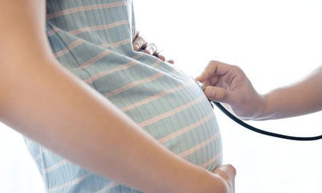 三胎奖励100万是真是假(三胎奖励100万真的假的)