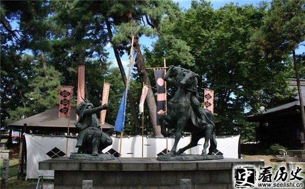 手取川之战两方将领雕像