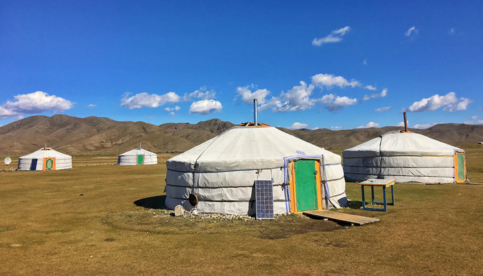 蒙古帝国是由谁一手建立的?