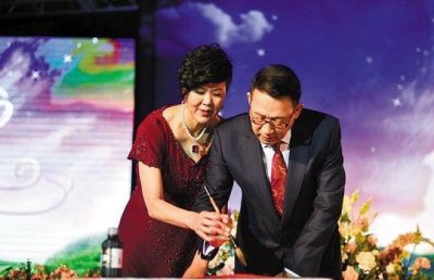 ​揭秘郎平与王育成！这几件事让郎平21年后再婚，找到如今的归宿！