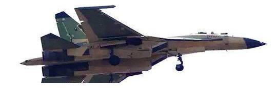 大国威武!揭密重型制空机 歼-11D原型首曝光