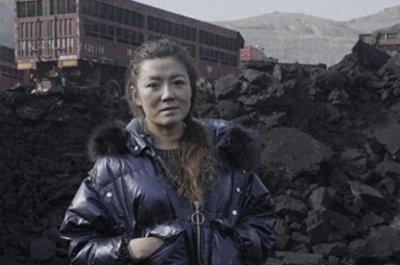 ​哈尔滨女司机：开22个轮的70吨重型卡车，3年替前夫还清50万债