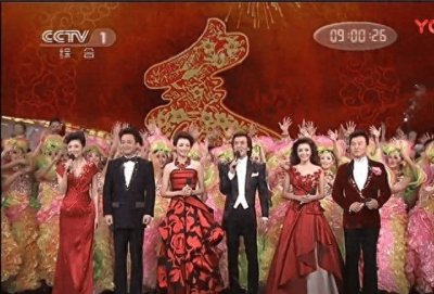 ​盘点7位历届春晚女主持，什么样的人能达到央视春晚主持的标准？