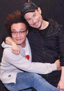 ​娱乐圈中，老死不相往来的3对明星，一对比一对有名气