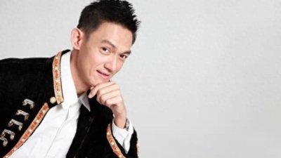 ​《非你莫属》知名主持人李晨遭曝入狱20个月，人生起伏引关注