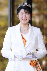 ​同样是下嫁平民的皇室公主，黑田清子远比小室真子要人间清醒得多