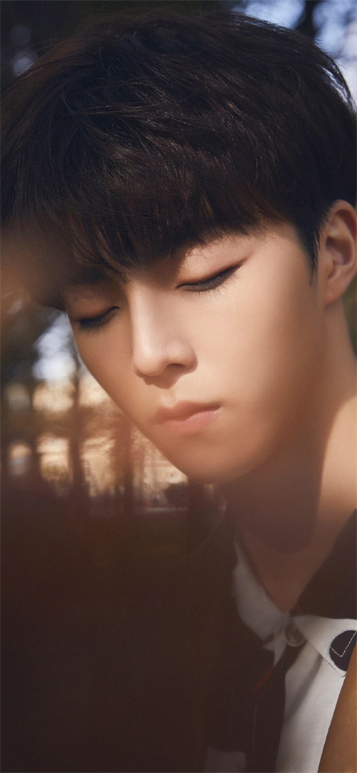 每日无水印壁纸第260期：明星陈立农艺术写真手机壁纸