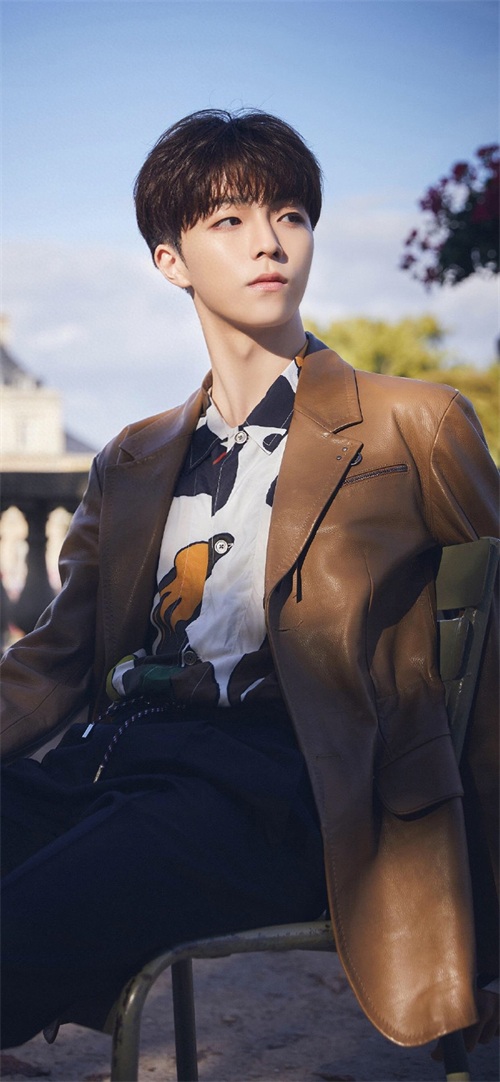 每日无水印壁纸第260期：明星陈立农艺术写真手机壁纸