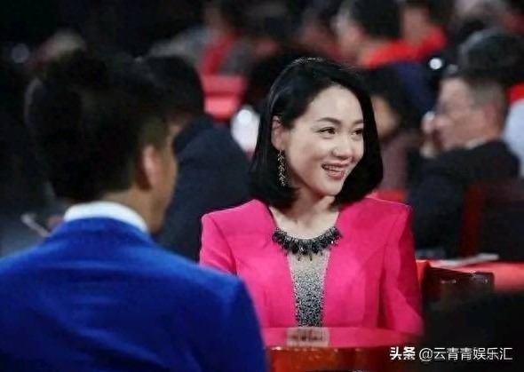 周群曾是安徽卫视主持一姐，老公至今是个迷