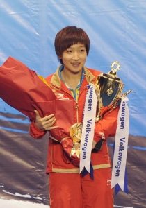 ​刘诗雯在大赛中获得的单打冠军有哪些？