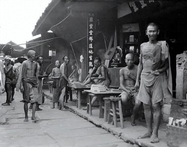 ​19世纪：东西方碰撞下中国的危机与抗争