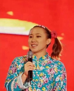 ​从春晚舞台到直播圈，丫蛋的蜕变之旅：追梦与坚守的奇妙旅程