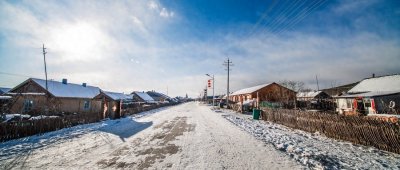 ​《沁园春·瑞雪兆丰年》三首