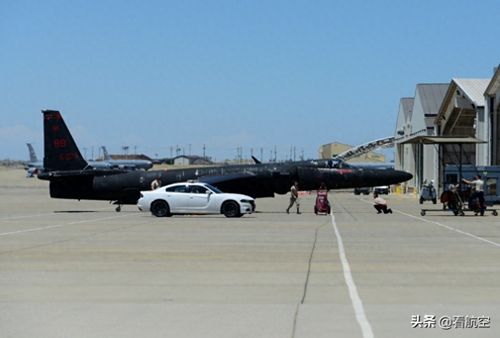 揭秘U-2高空侦察机！飞行在大气层边缘