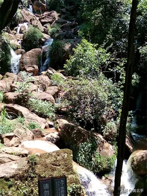 贵州省赤水市佛光岩