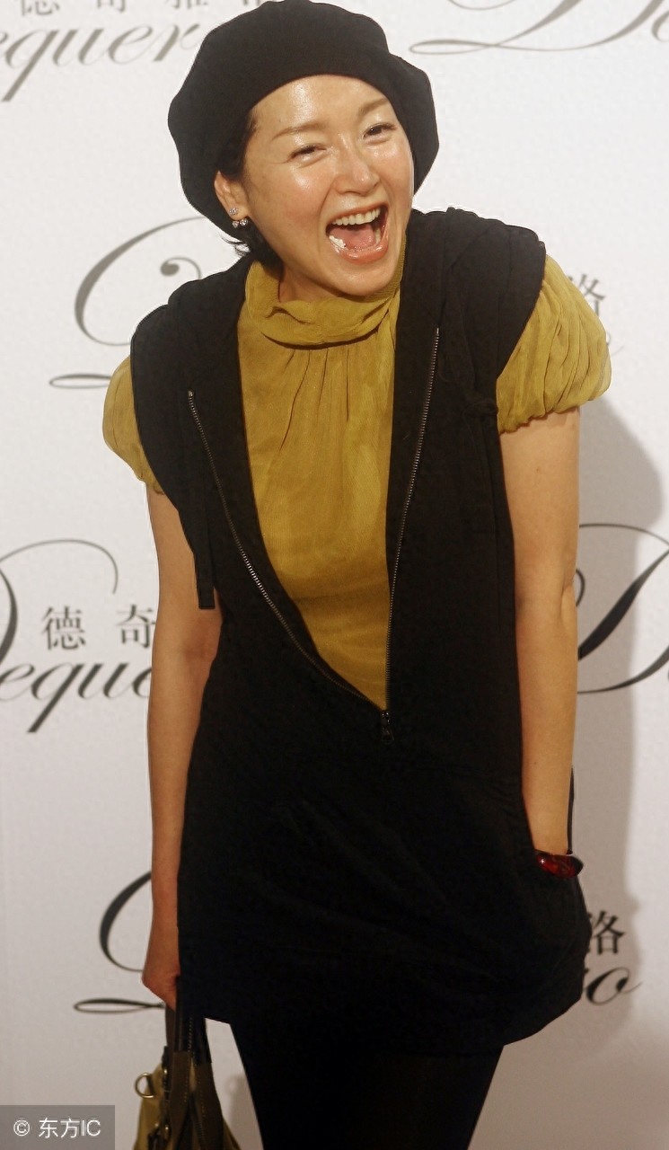 恬妞：万梓良前妻，女人味十足