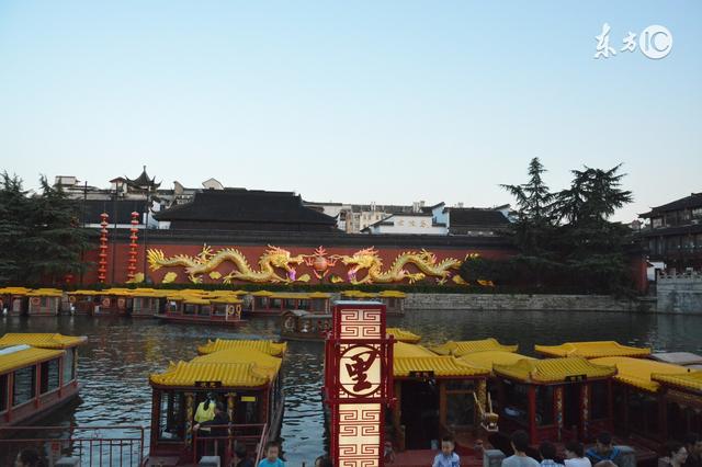 南京夫子庙旅游最佳攻略（秦淮河边夫子庙）(1)
