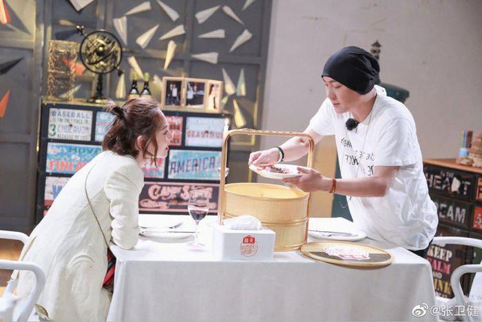 经历流产破产！张卫健无悔娶张茜：不希冀激情澎湃，但求细水长流